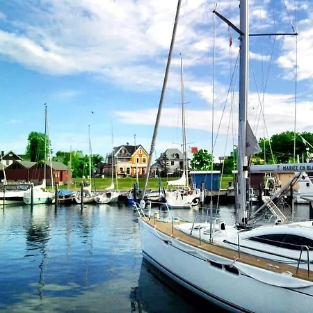 Strandvilla Hafenloge - Stilvoll Wohnen Direkt Am Niendorfer Hafen